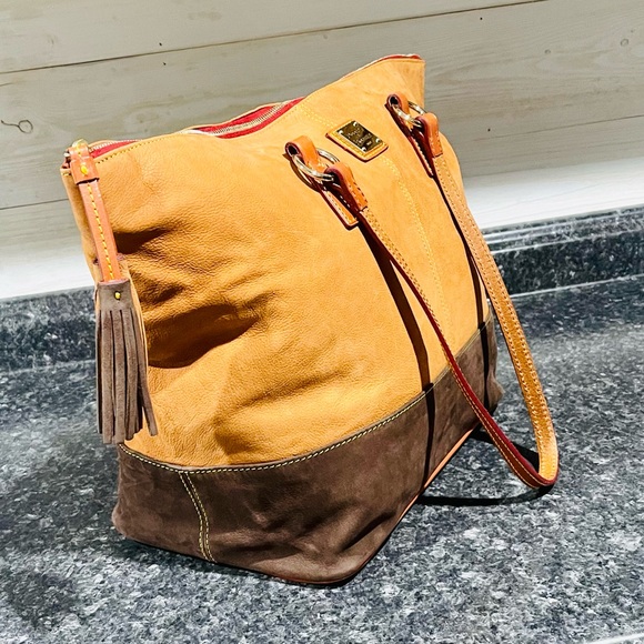 NWOT Lg Suede Toby Tote - Picture 3 of 11